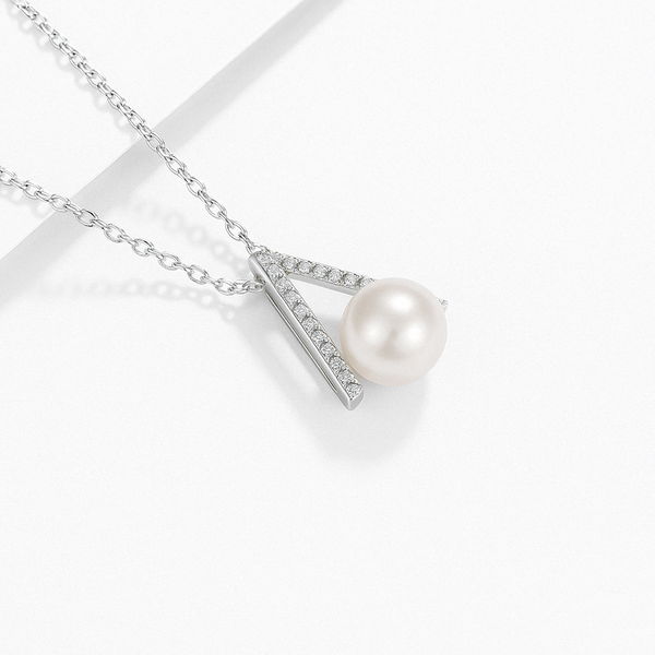 Pearl Grace Necklace - Slide 3