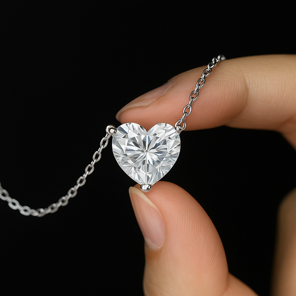 Luminous Love necklace - Slide 4