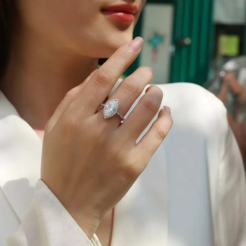 Halo Shine Ring